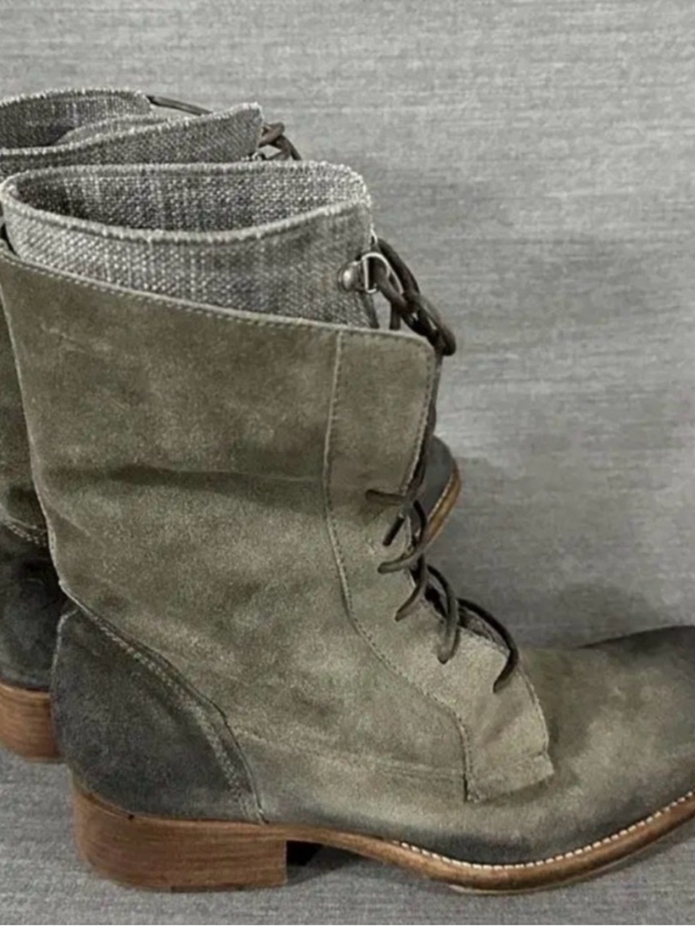 ✨ Brunello Cucinelli Italian Suede Fold-Over Combat Boots | Size 40 ✨
